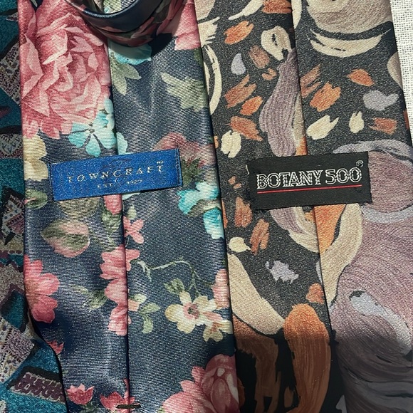 Lot of 7 Clip On Ties - Picture 7 of 7